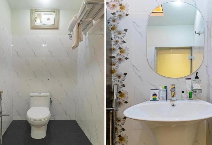 חדר אקונומי, Treebo Tiba