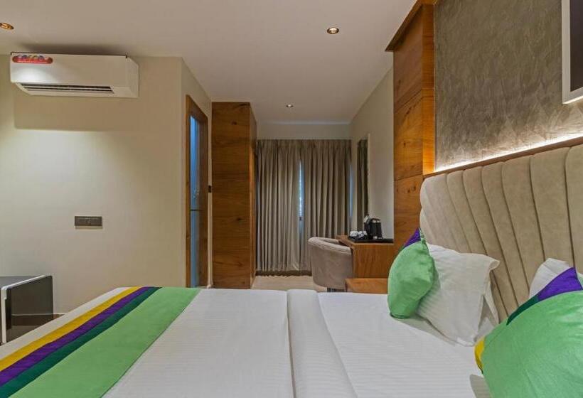 חדר דלוקס, Treebo Tiba