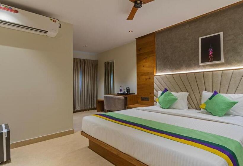 חדר דלוקס, Treebo Tiba