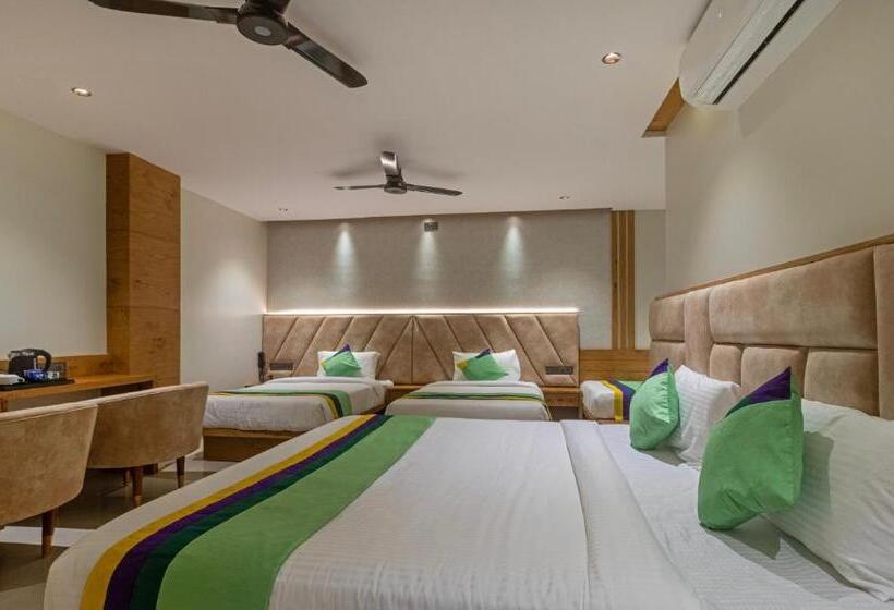 חדר סופריור, Treebo Tiba