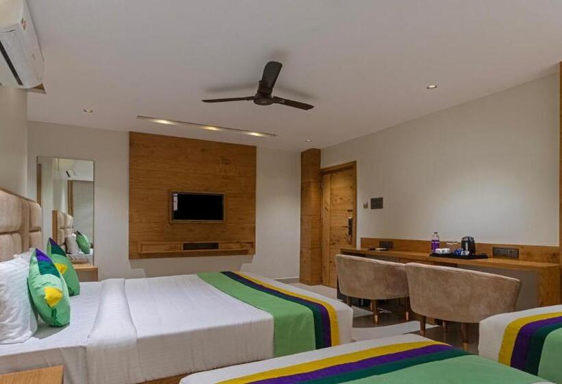 חדר סופריור, Treebo Tiba