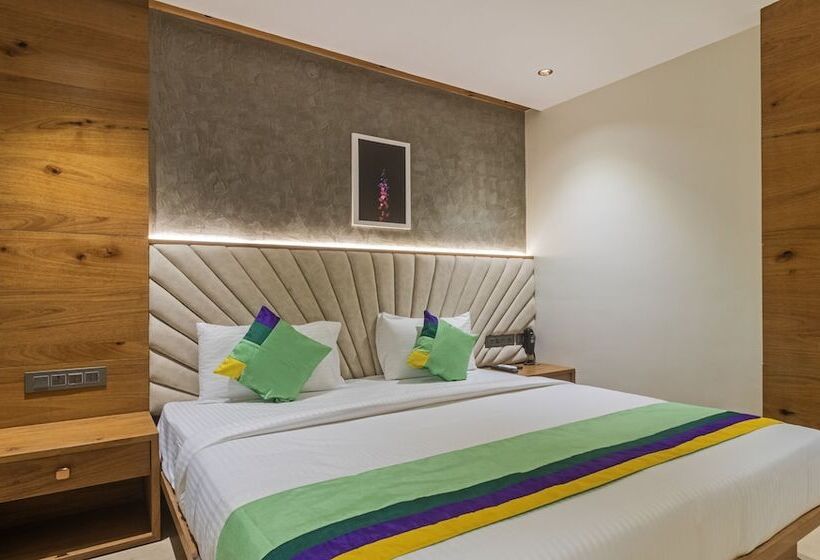 חדר דלוקס, Treebo Tiba