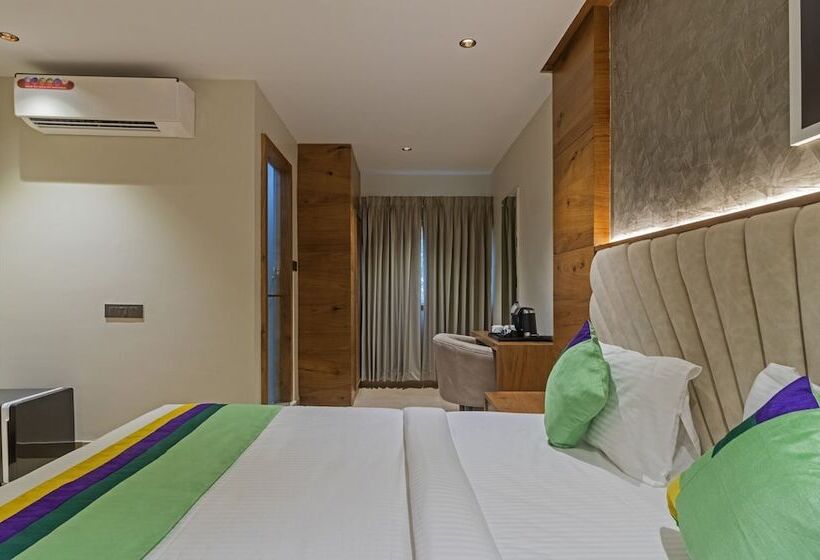 חדר דלוקס, Treebo Tiba