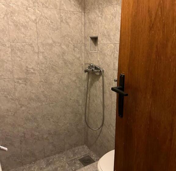 اتاق اکونومی, Villaoldmariner