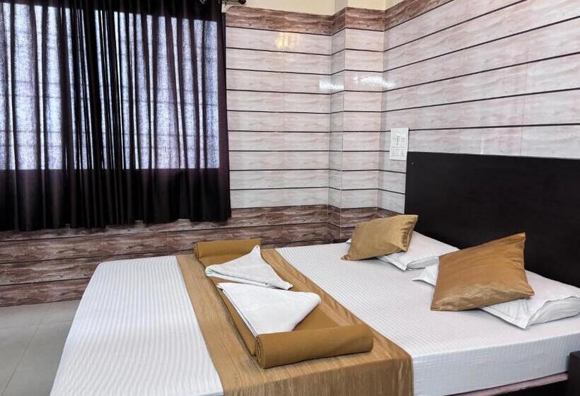 חדר דלוקס, Yamuna Vihar Toursit Home