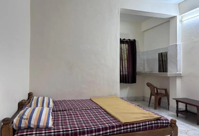 エコノミールーム, Yamuna Vihar Toursit Home