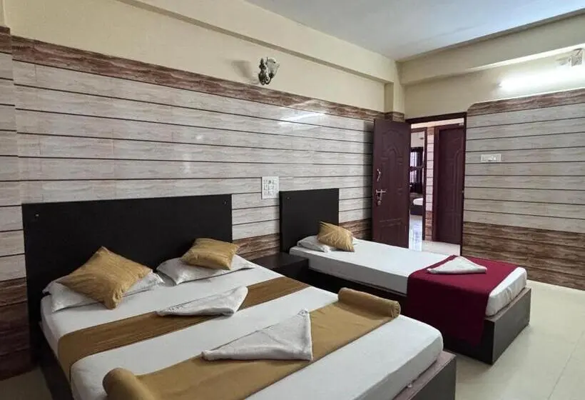 コンフォートトリプルルーム, Yamuna Vihar Toursit Home