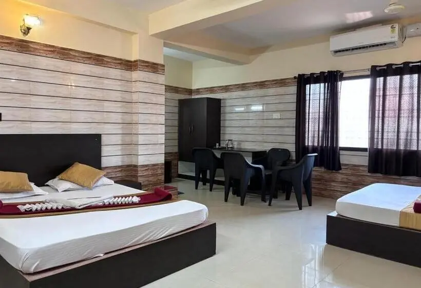 デラックスの４人部屋, Yamuna Vihar Toursit Home
