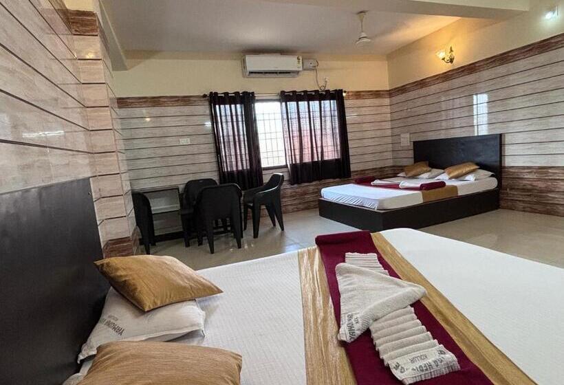 Четырехместный Номер Deluxe, Yamuna Vihar Toursit Home