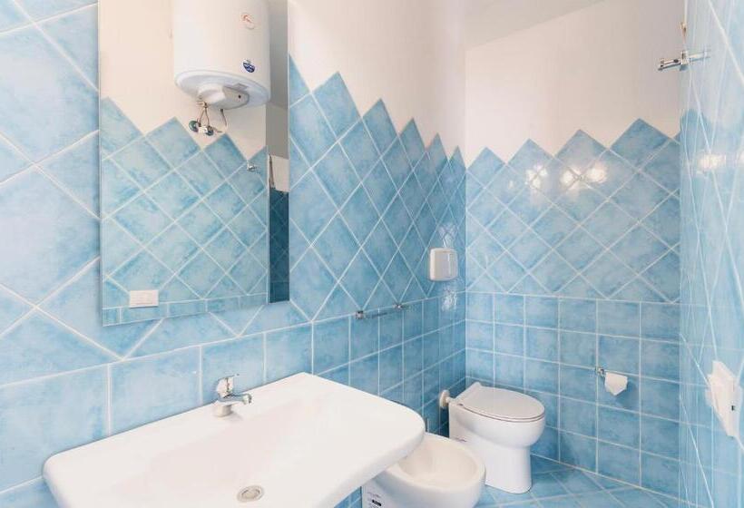 Apartament 1 Sypialnia, Isa Residence With Swimming Pool In Isola Rossa, Apartments With Air Conditioning And Private Outdoo