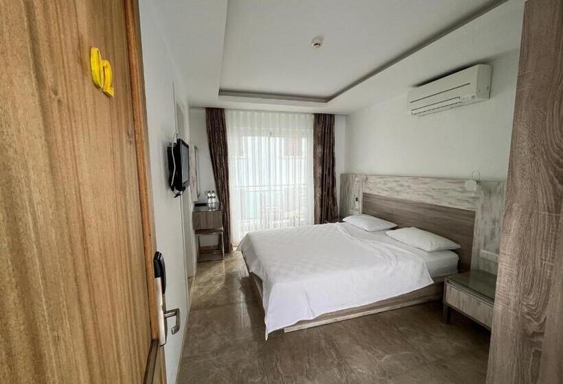 Camera Standard, Nar Twinn Otel