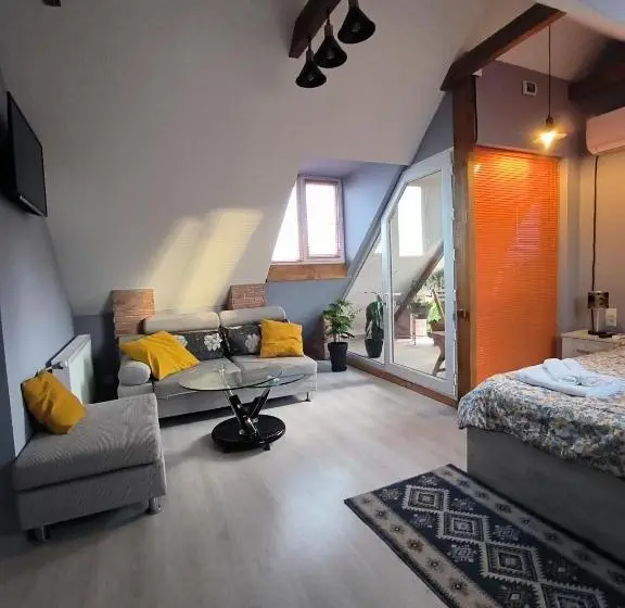 اتاق استاندارد با بالکن, Guest House Calma