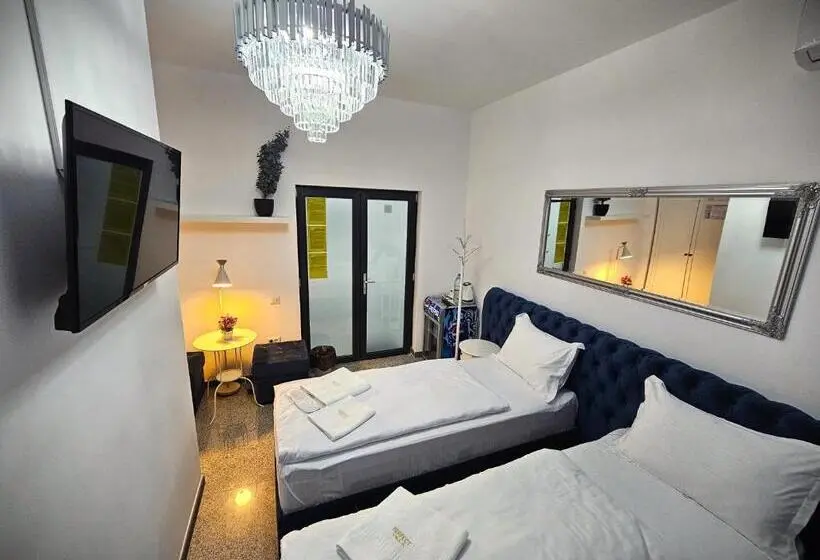 اتاق لوکس, Perfect Villa Ploiesti