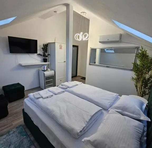 اتاق لوکس, Perfect Villa Ploiesti