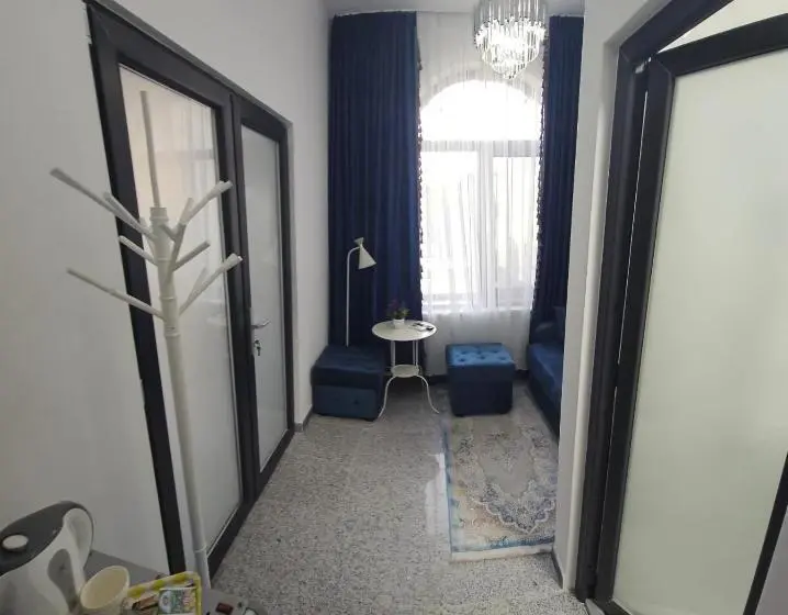 سوییت خانوادگی, Perfect Villa Ploiesti