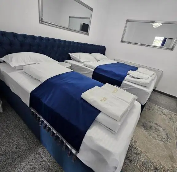 سوییت خانوادگی, Perfect Villa Ploiesti