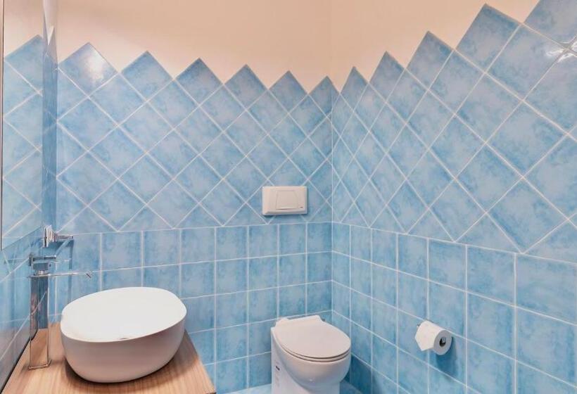 Апартаменты 1 Спальня, Residence With Swimming Pool In Isola Rossa, Just About 2 Km From The Beach La Marinedda