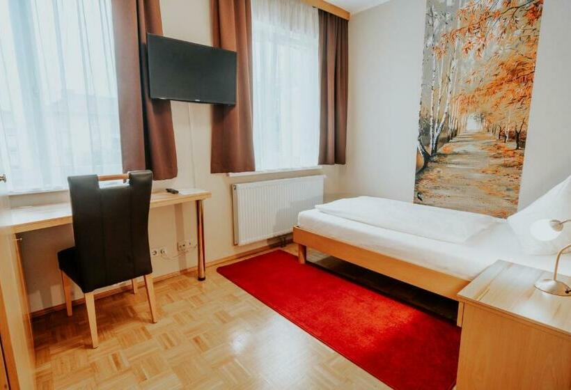 Номер Стандарт Индивидуальный, Am Kapuzinerplatz