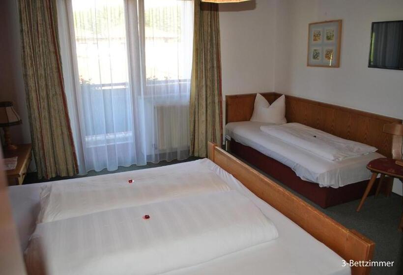 스탠다드 트리플 룸, Gasthof Panorama