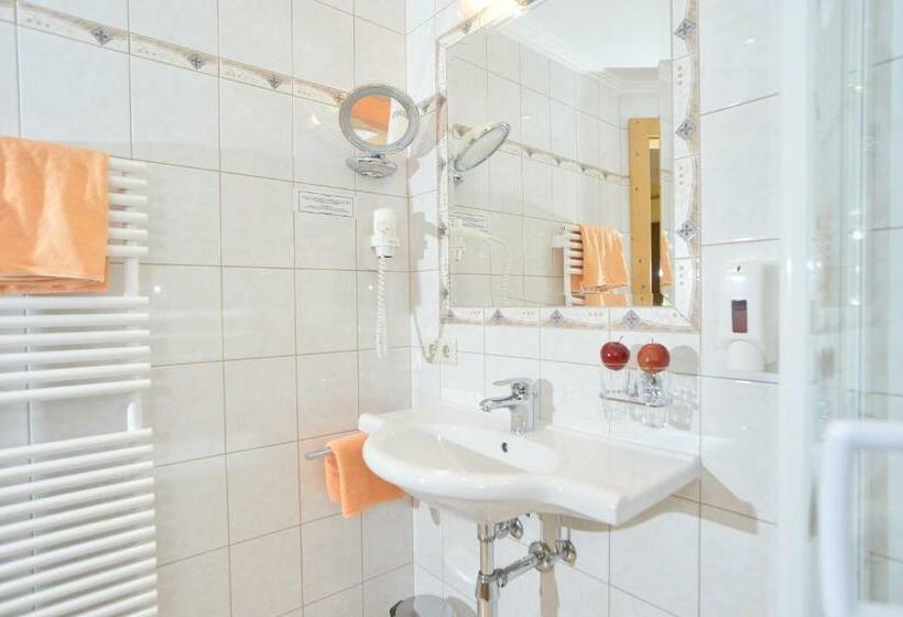 اتاق استاندارد با بالکن, Pension Und Apartments Landhaus Marie