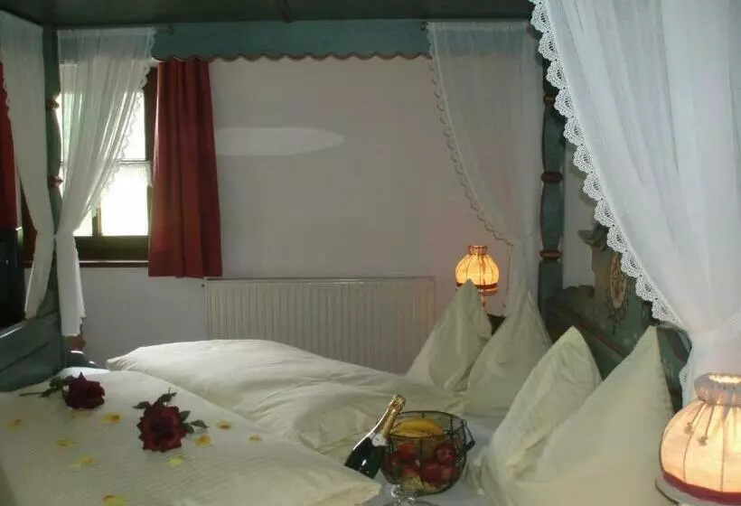 スタンダードルーム, Naturhotel Huettenwirt In Middle Of Nature