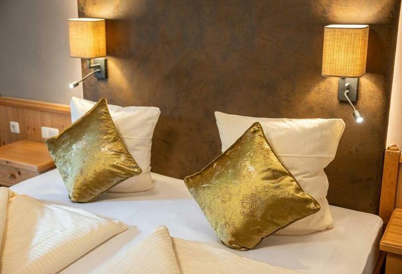 اتاق استاندارد, Naturhotel Huettenwirt In Middle Of Nature
