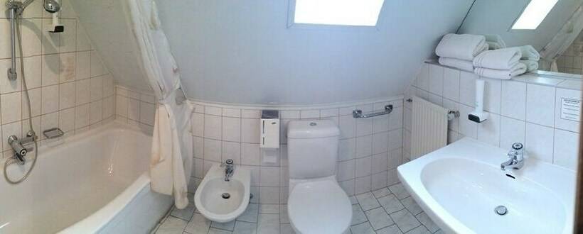 Номер Стандарт, Pension Alt Strassgang