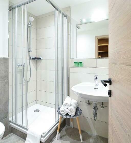 غرفة قياسية ثلاثية, Pension Ebnerwirt