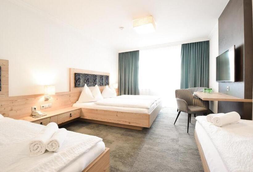 غرفة قياسية رباعية, Pension Ebnerwirt