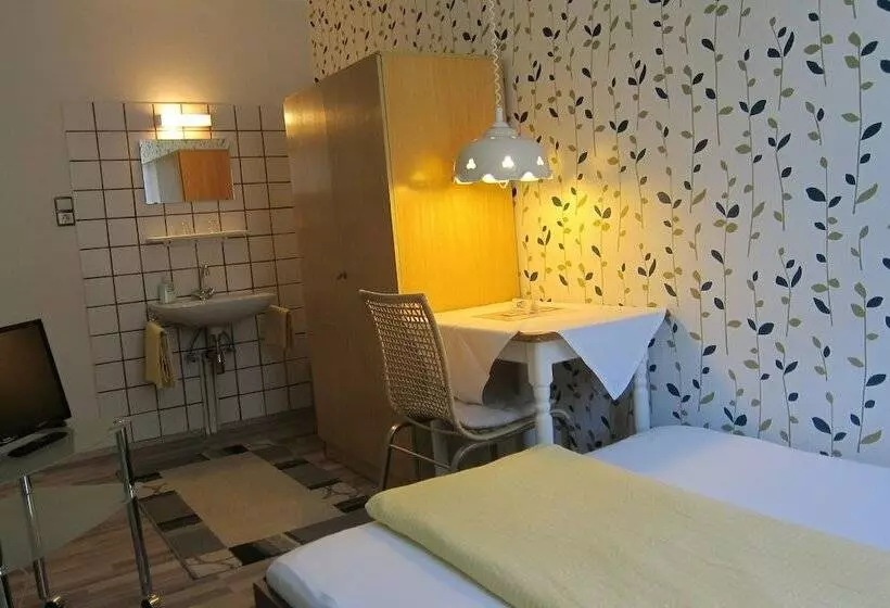 Standard Yhden Hengen Huone Jaettu Kylpyhuone, Pension Sonne Bed & Breakfast