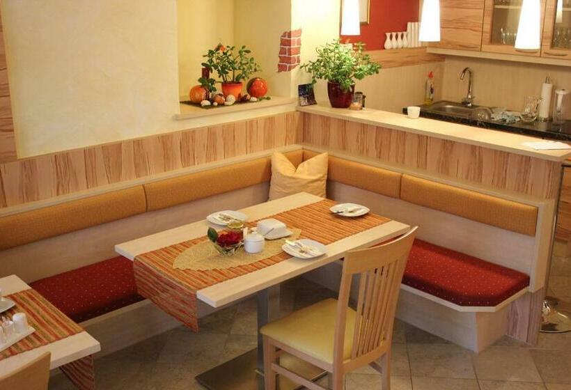 基本间, Privatzimmer Langthaler