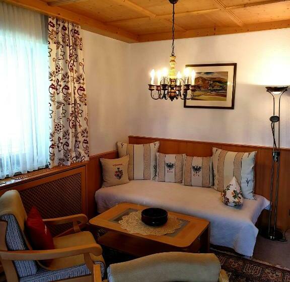 דירת שני חדרים עם מרפת, S'hoamatl