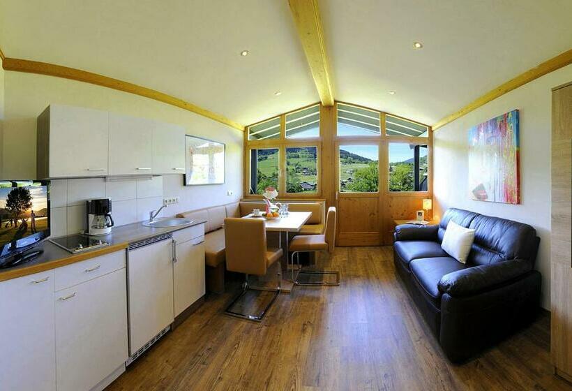 דירת שני חדרים עם מרפת, Sportpension Goldegg