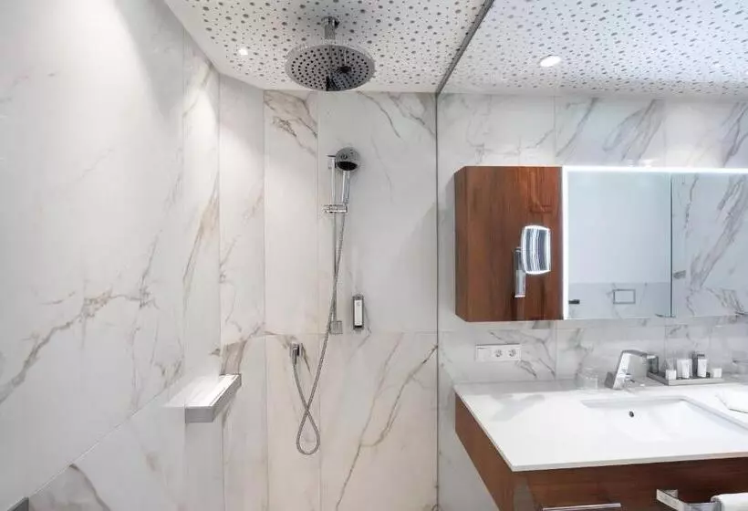 اتاق لوکس, Trofana Royal 5 Sterne Superior Resort