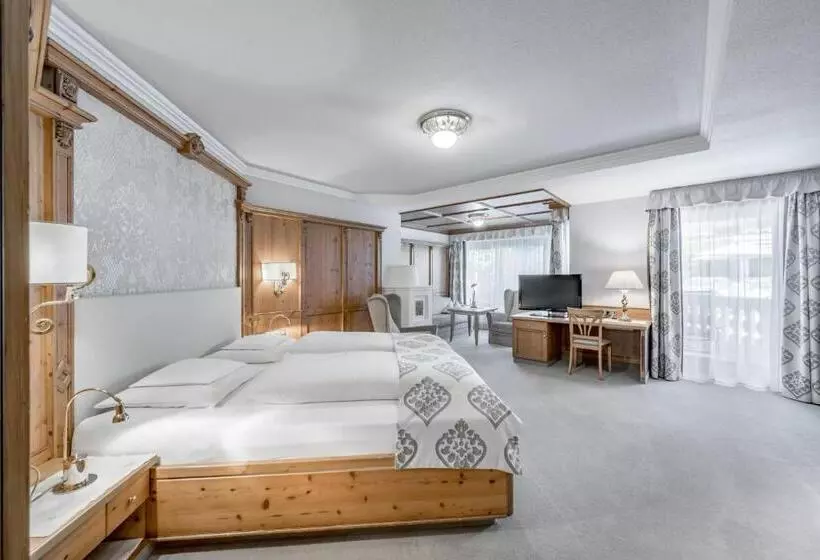 اتاق لوکس, Trofana Royal 5 Sterne Superior Resort