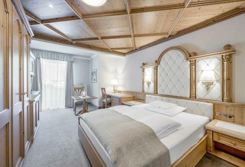 اتاق استاندارد یک نفره, Trofana Royal 5 Sterne Superior Resort