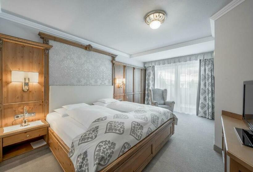 Королевский Люкс, Trofana Royal 5 Sterne Superior Resort