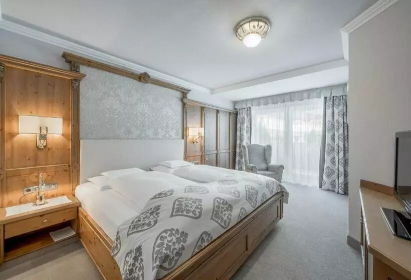 سوئیت رویال, Trofana Royal 5 Sterne Superior Resort