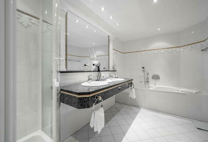 اتاق لوکس, Trofana Royal 5 Sterne Superior Resort