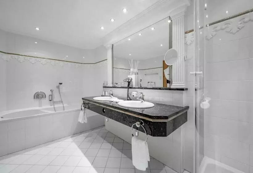 سوئیت رویال, Trofana Royal 5 Sterne Superior Resort