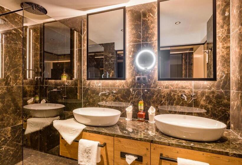 バルコニー付きジュニアスイート, Waldfriede Der Logenplatz Im Zillertal