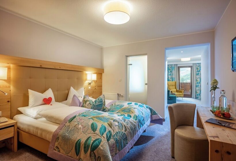 ジュニアスイート, Waldfriede Der Logenplatz Im Zillertal