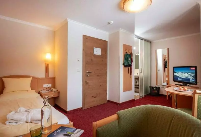 Standard Yhden Hengen Huone, Waldfriede Der Logenplatz Im Zillertal