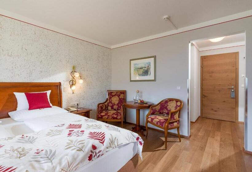 スーペリアールーム, Waldfriede Der Logenplatz Im Zillertal