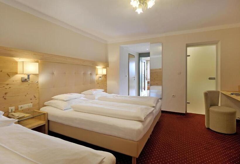 ジュニアスイート, Waldfriede Der Logenplatz Im Zillertal