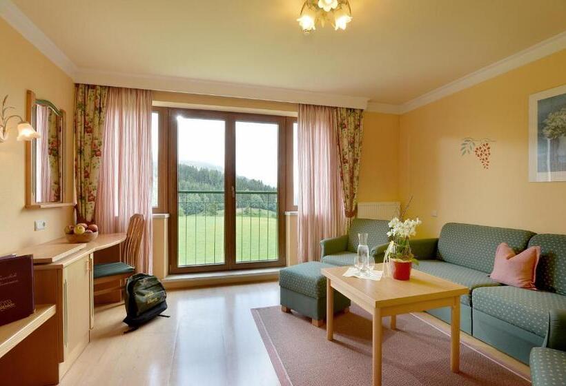 ジュニアスイート, Waldfriede Der Logenplatz Im Zillertal