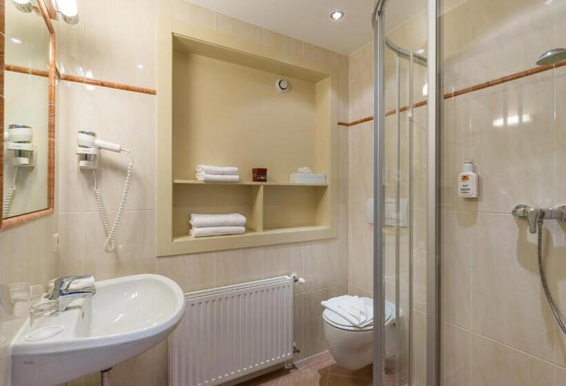 スーペリアースイート, Waldfriede Der Logenplatz Im Zillertal