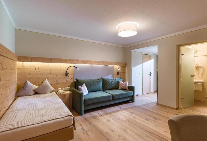 庭の見えるジュニアスイート, Waldfriede Der Logenplatz Im Zillertal