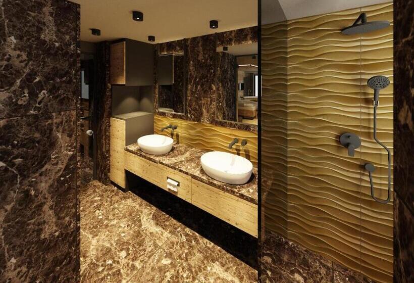 スイート, Waldfriede Der Logenplatz Im Zillertal