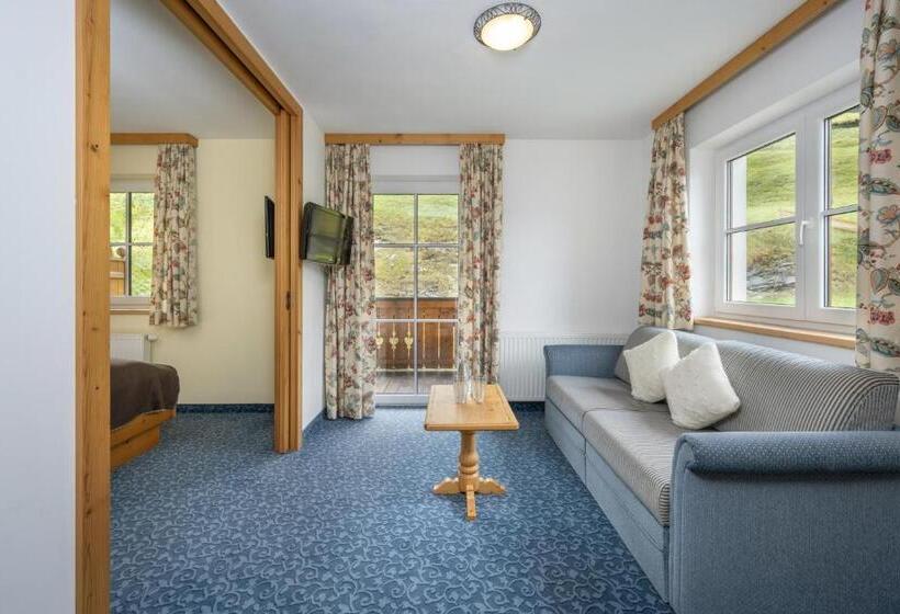 חדר סטנדרט, Naturhotel Huettenwirt In Middle Of Nature